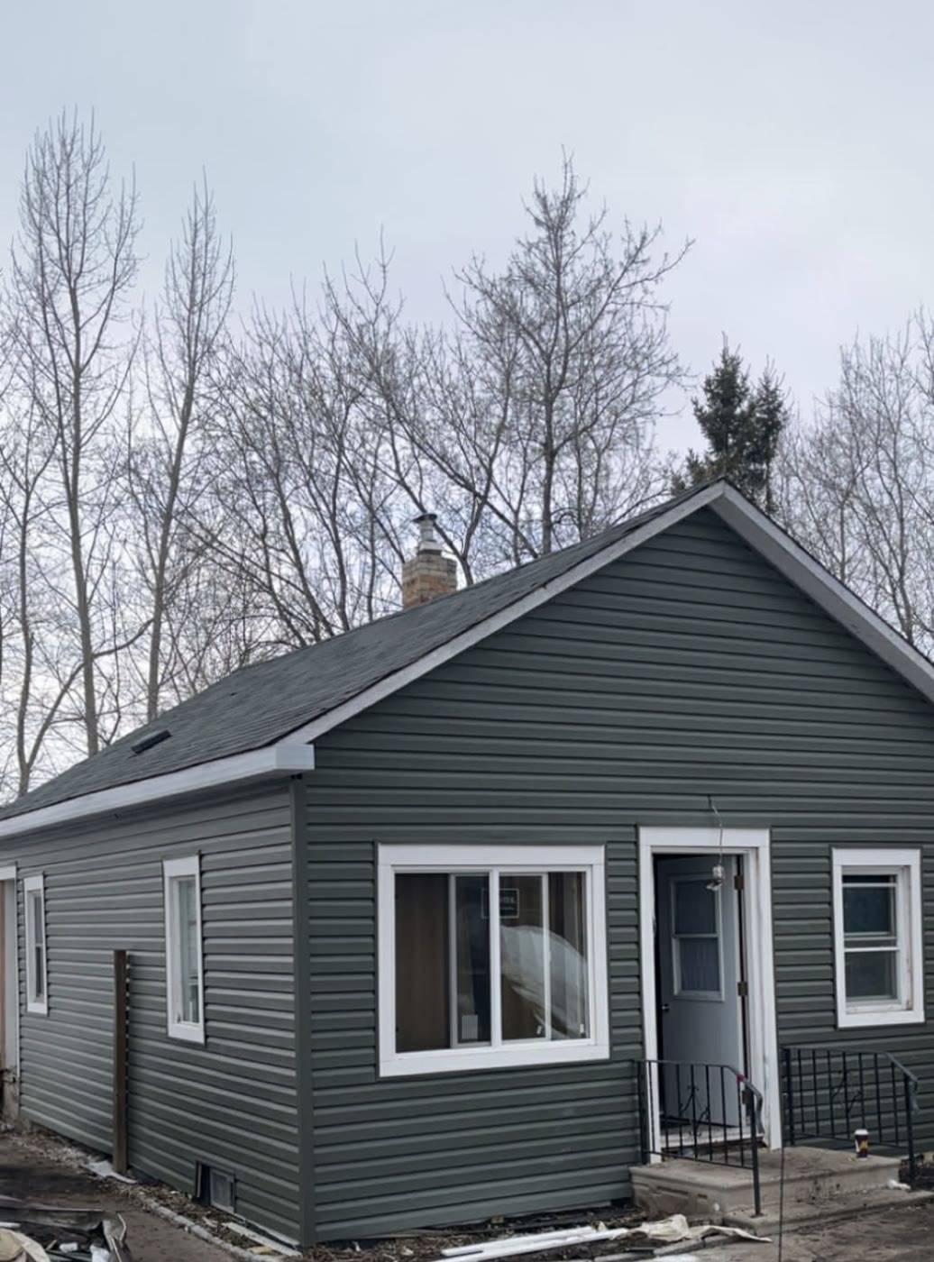 Vinyl Siding Installation - Image 2